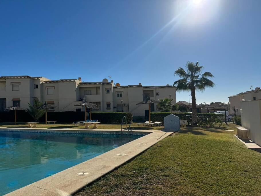 Nuevo Torrox Deluxe Beach & Piscina المظهر الخارجي الصورة